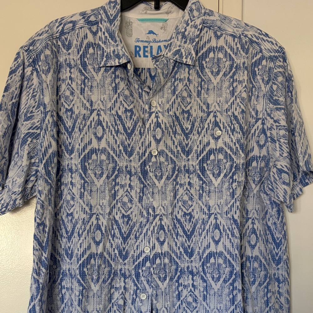 Tommy Bahama Blue and White Button Down Patterned Shirt